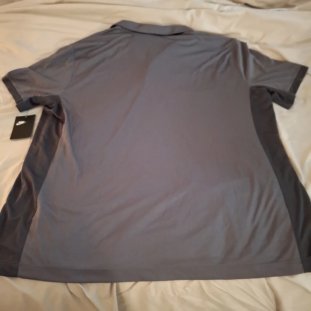 Nike Men's Gray Polo Shirt